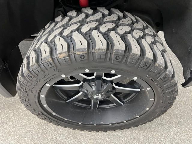 Used 2023 GMC Sierra 2500 AT4 w/ Gooseneck/5TH Wheel Package image 17