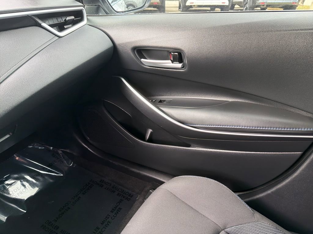 Used 2022 Toyota Corolla SE image 28