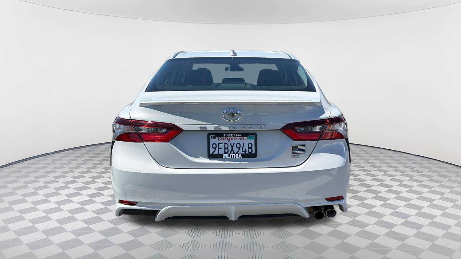 Used 2023 Toyota Camry SE FWD image 6
