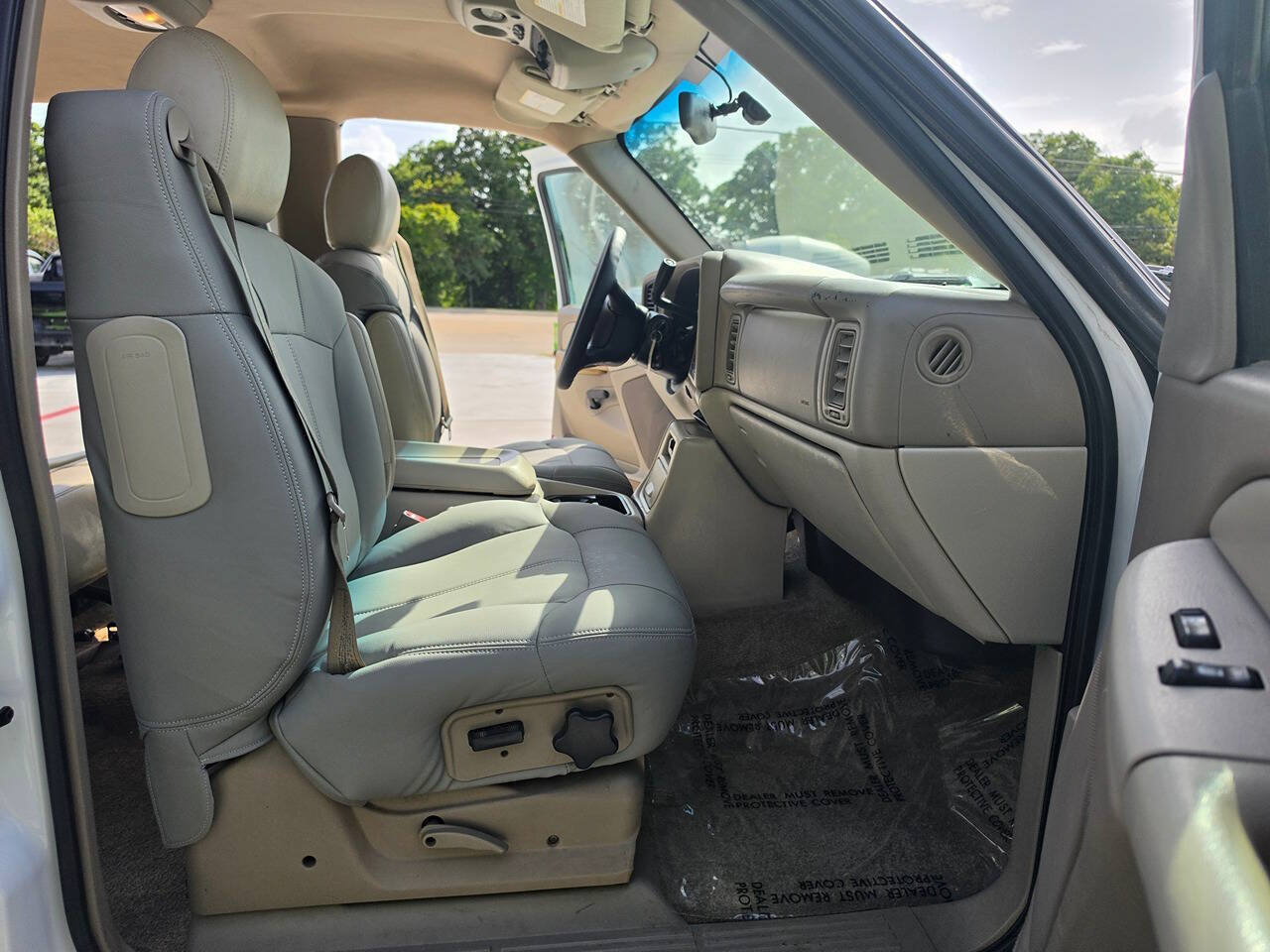 Used 2002 Chevrolet Suburban LS RWD image 34