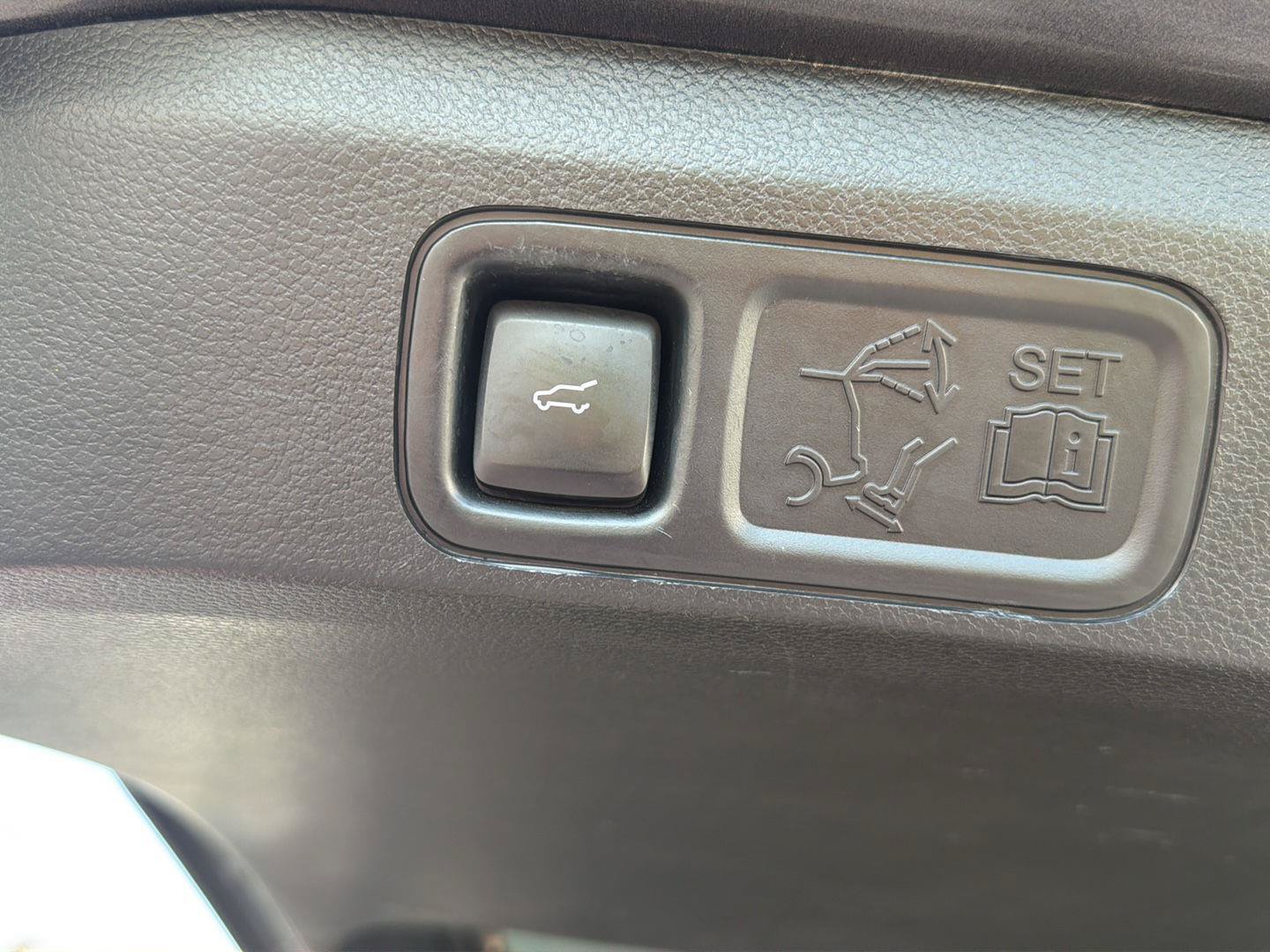 Used 2021 Ford Expedition Limited RWD image 40