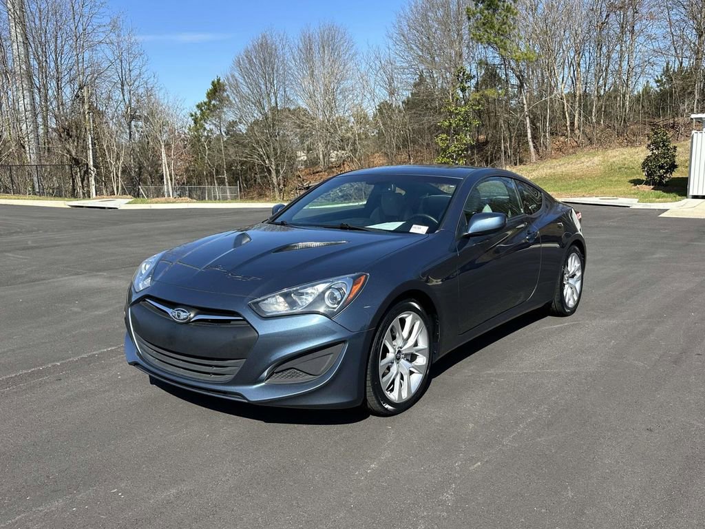 Used 2013 Hyundai Genesis 2.0T image 3