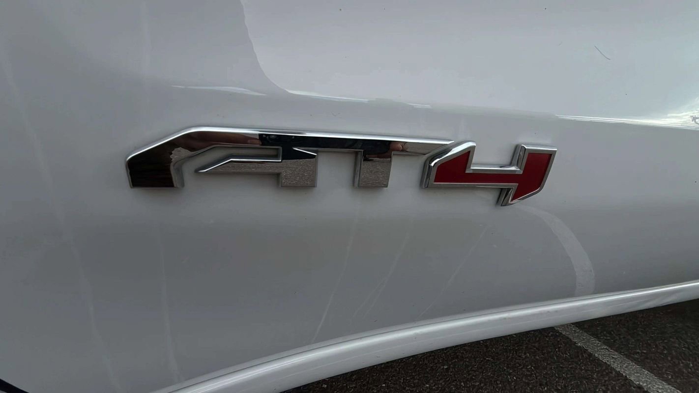 Used 2023 GMC Sierra 1500 AT4 w/ Technology Package image 22