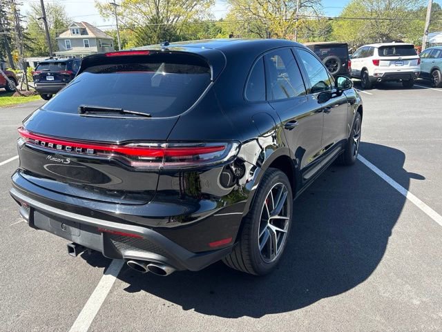 Used 2023 Porsche Macan S AWD/4WD image 6