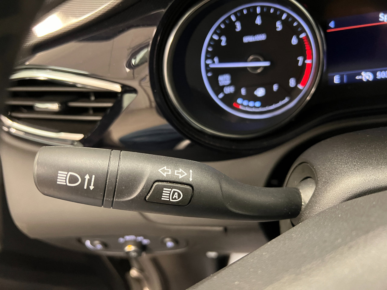 Used 2023 Buick Encore GX Essence w/ Experience Buick Package image 36