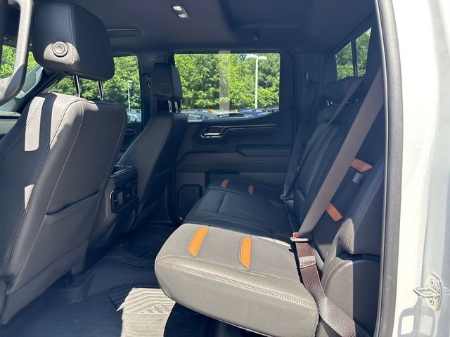 Used 2024 GMC Sierra 1500 AT4 w/ Technology Package AWD/4WD image 17