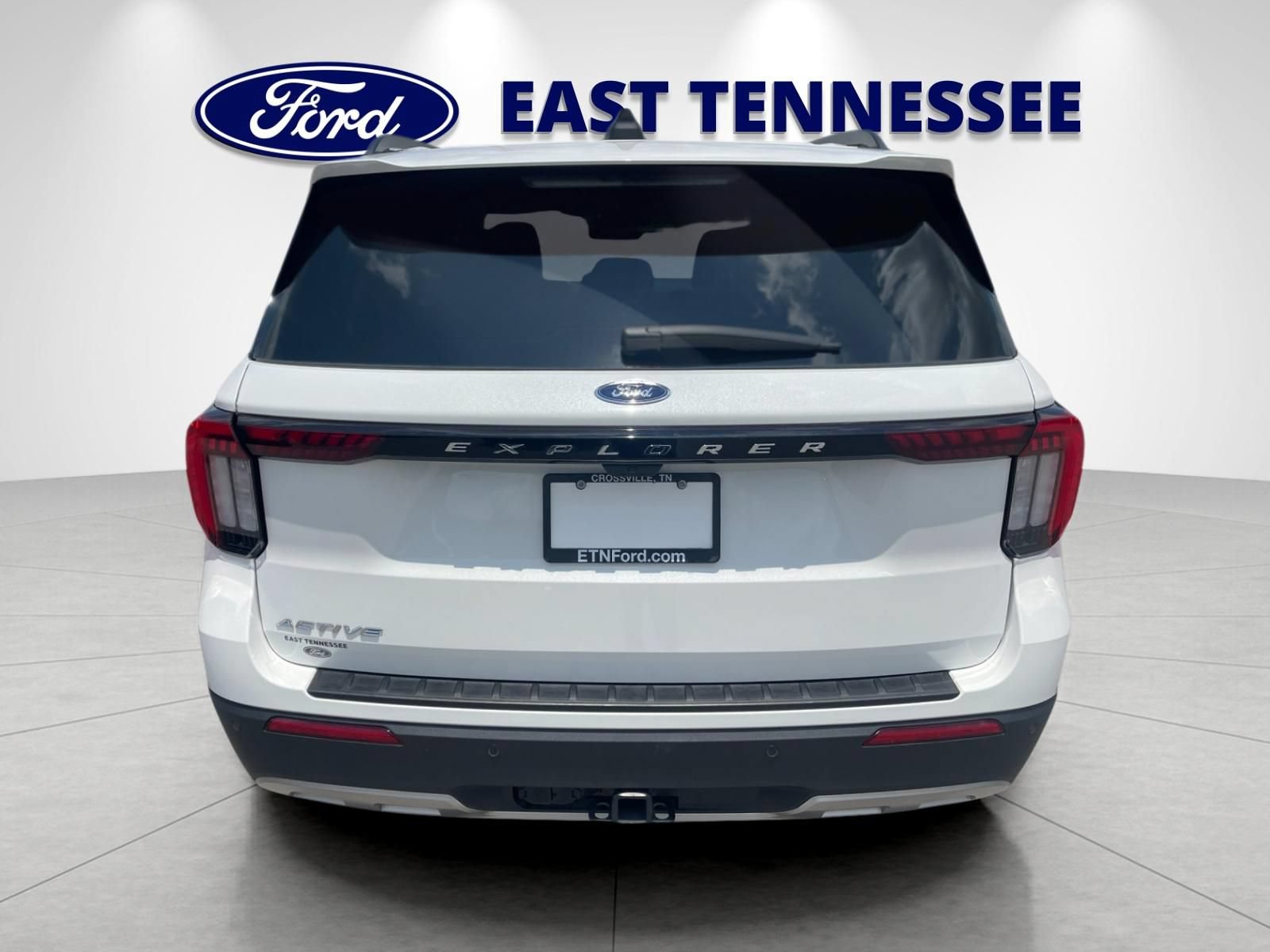 Used 2025 Ford Explorer Active w/ Active Comfort Package RWD image 4