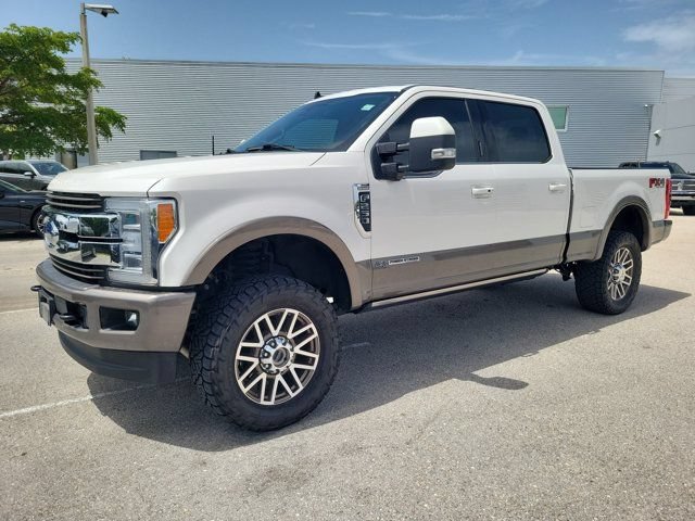 Used 2019 Ford F250 King Ranch w/ King Ranch Ultimate Package AWD/4WD image 4