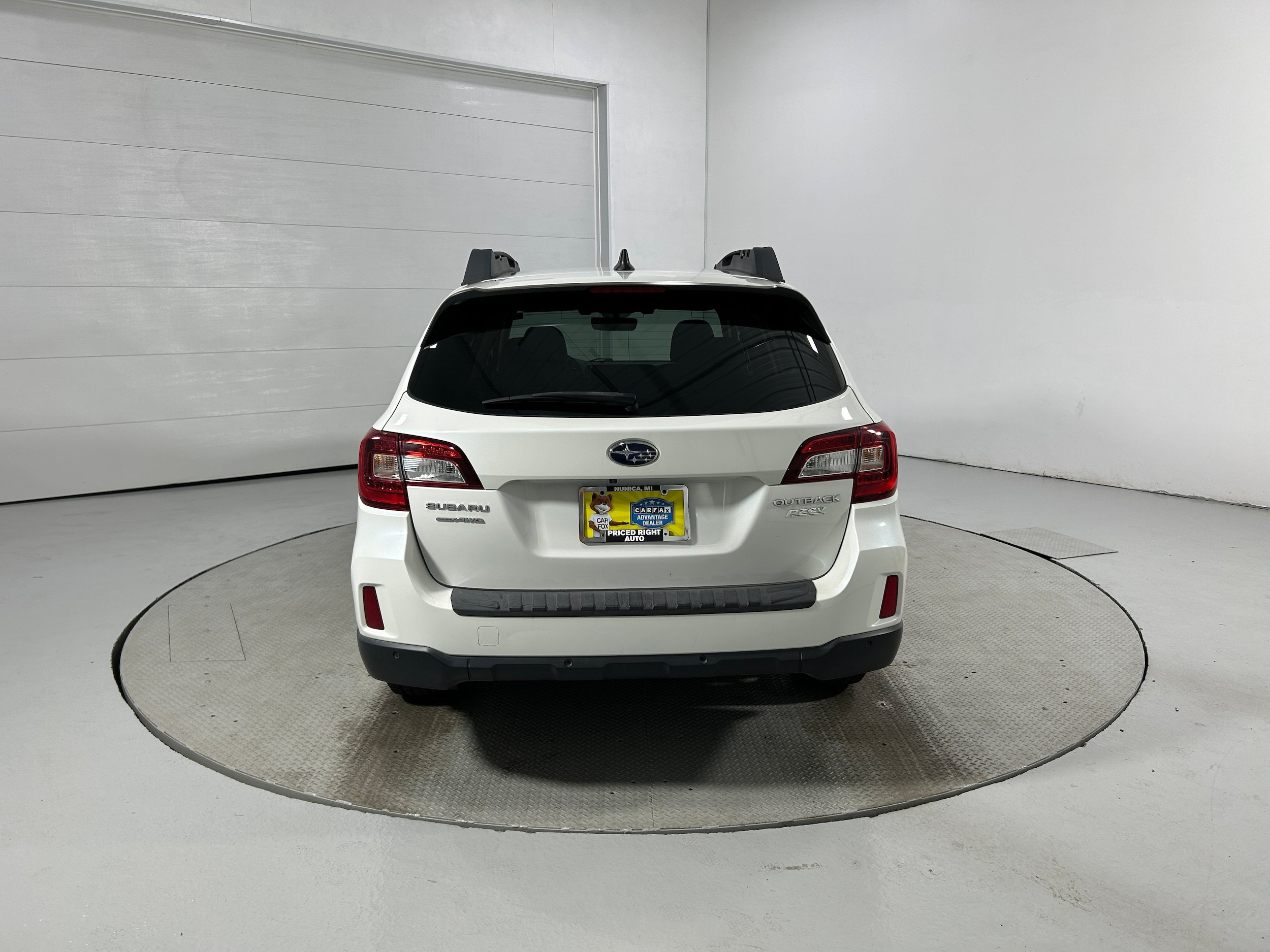 Used 2017 Subaru Outback 2.5i Limited AWD/4WD image 33