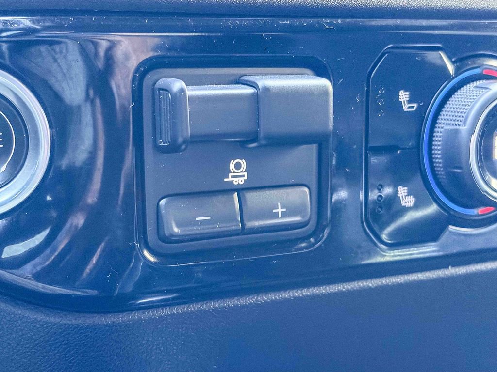 Used 2022 Chevrolet Silverado 1500 RST AWD/4WD image 29