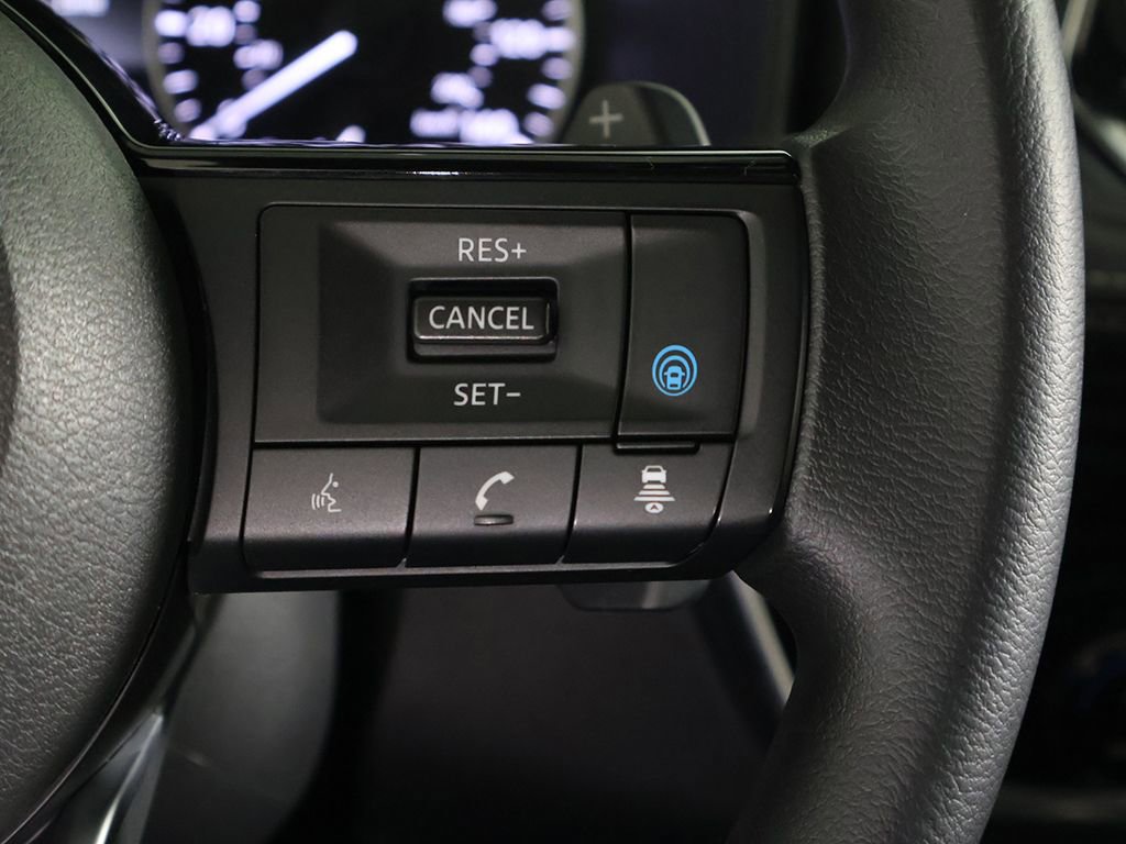 Used 2022 Nissan Rogue SV image 35