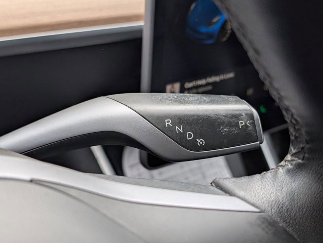 Used 2020 Tesla Model 3 Standard Range image 12