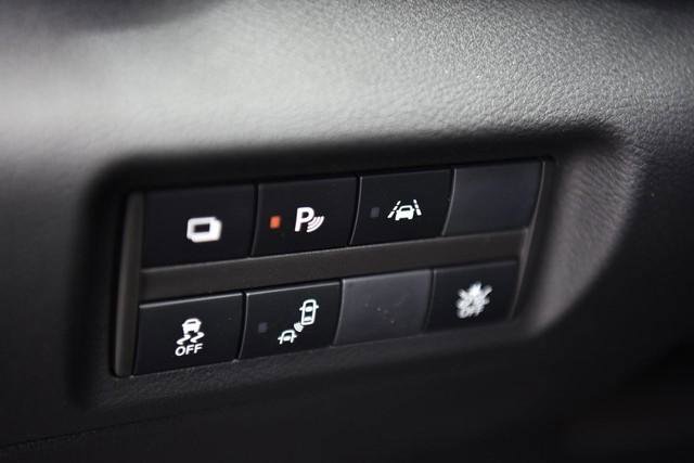 New 2025 Nissan Kicks Play S image 10