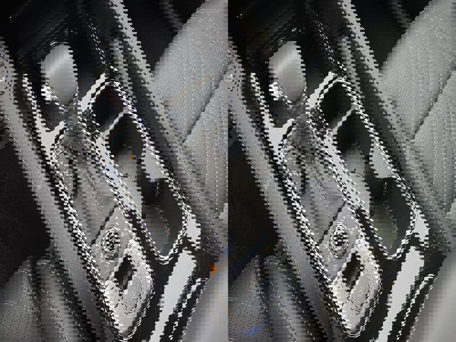 Certified 2025 Kia Telluride SX Prestige X-Pro AWD/4WD image 32