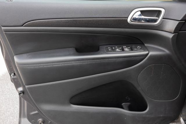 Used 2015 Jeep Grand Cherokee Altitude image 14