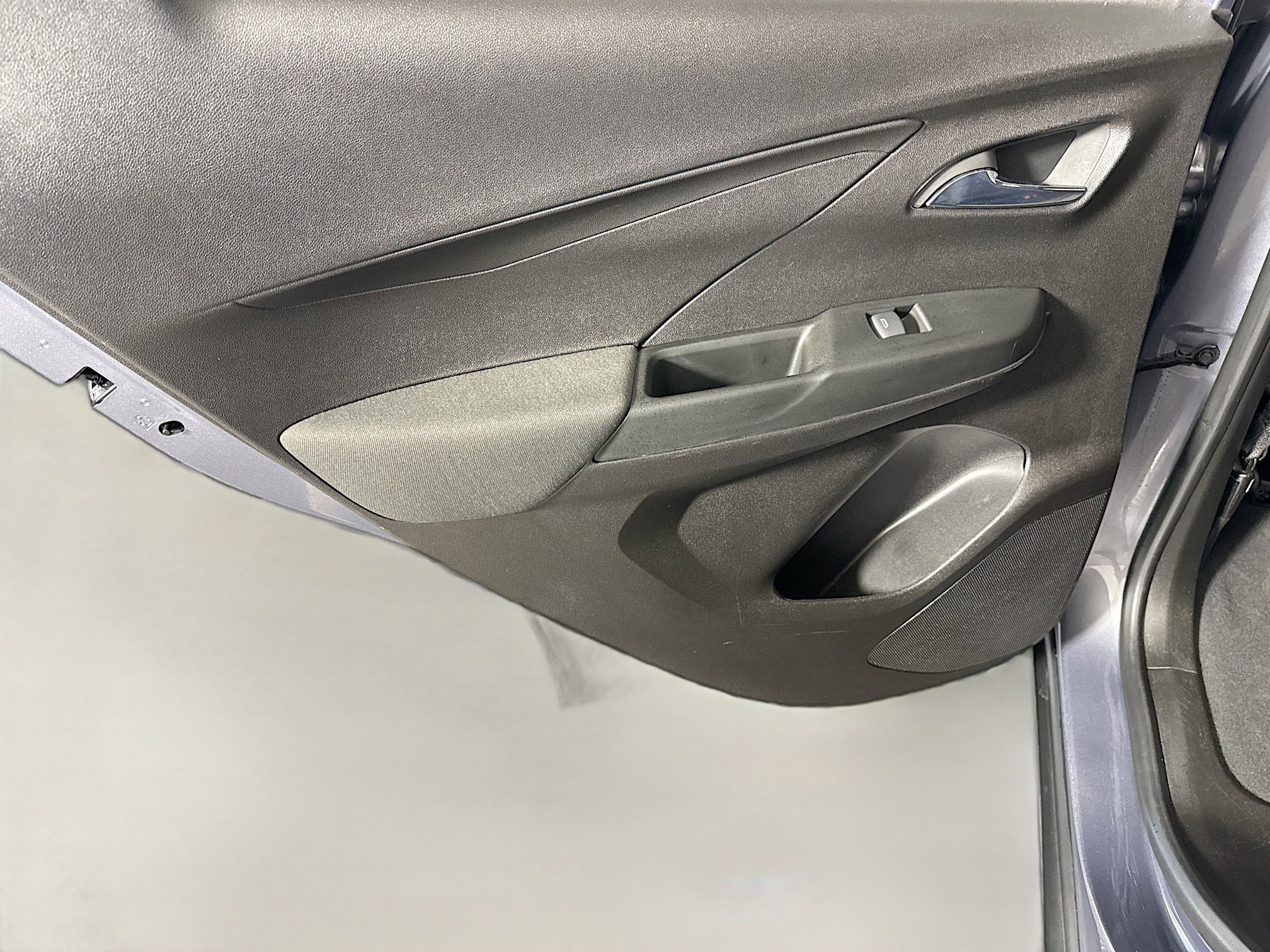 Used 2023 Chevrolet Bolt LT w/ Driver Confidence Package FWD image 26