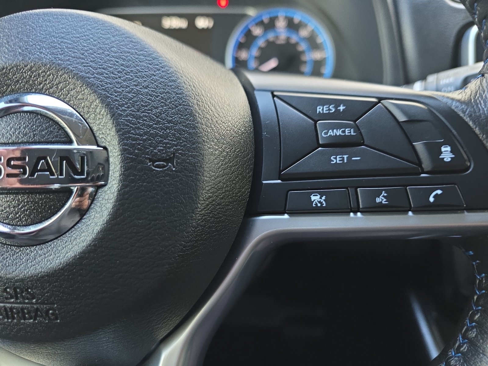 Used 2022 Nissan Leaf SV FWD image 20
