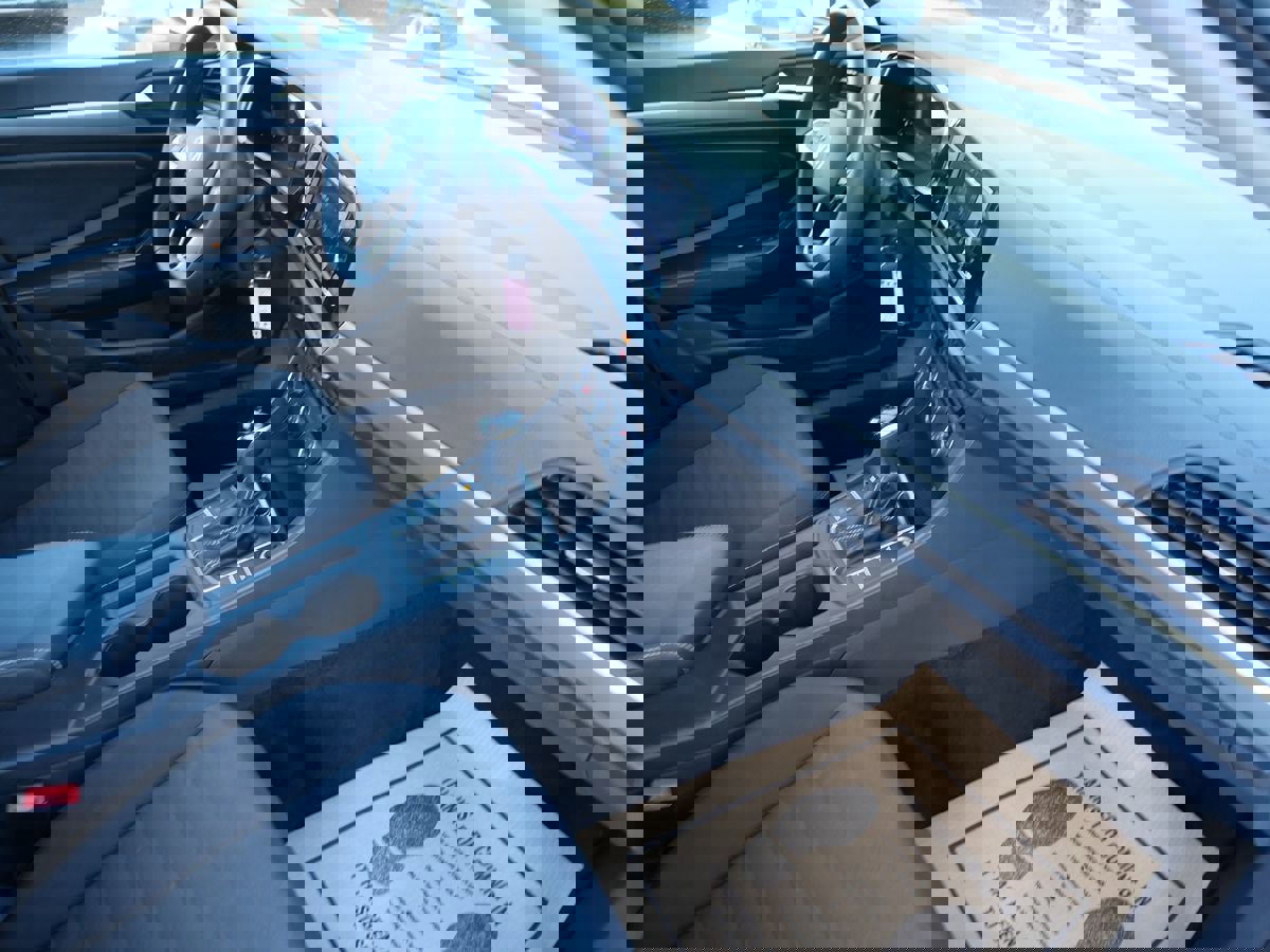 Used 2024 Volkswagen Jetta S image 31