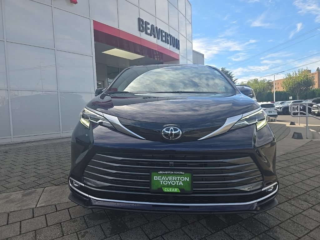 New 2026 Toyota Sienna Platinum AWD/4WD image 8