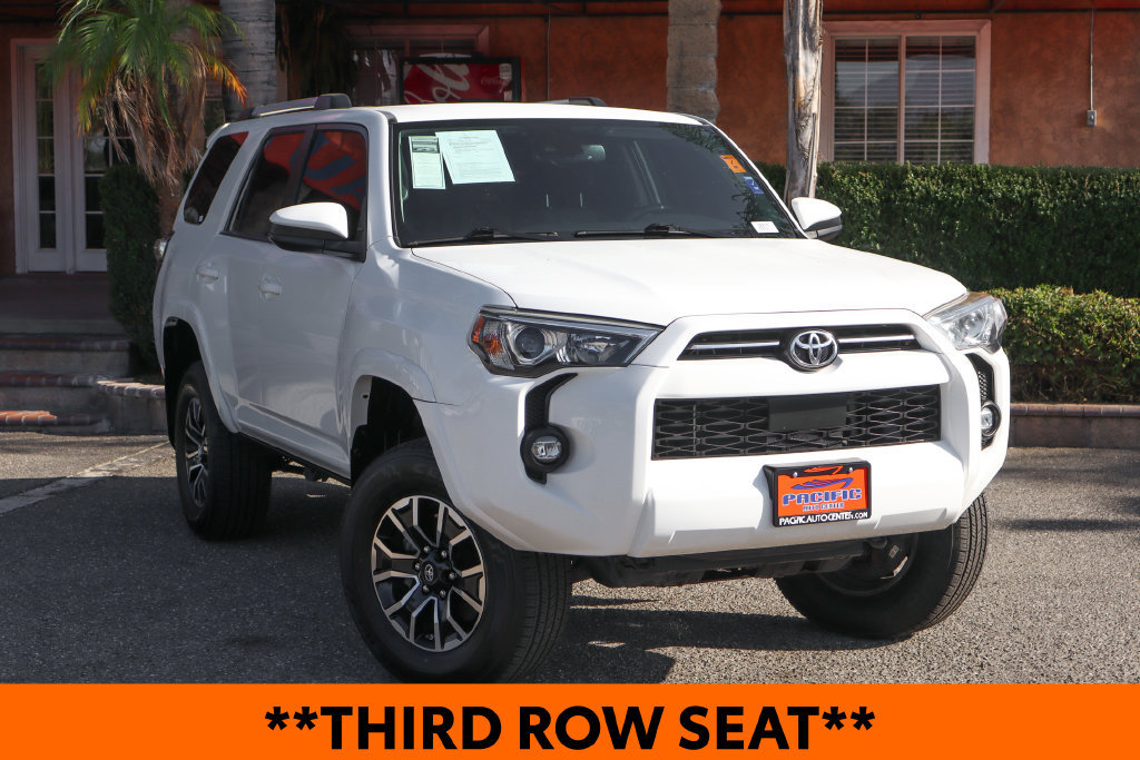 Used 2021 Toyota 4Runner SR5 AWD/4WD image 2