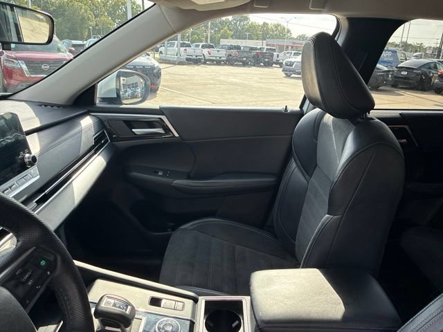 Used 2024 Mitsubishi Outlander SE FWD image 16