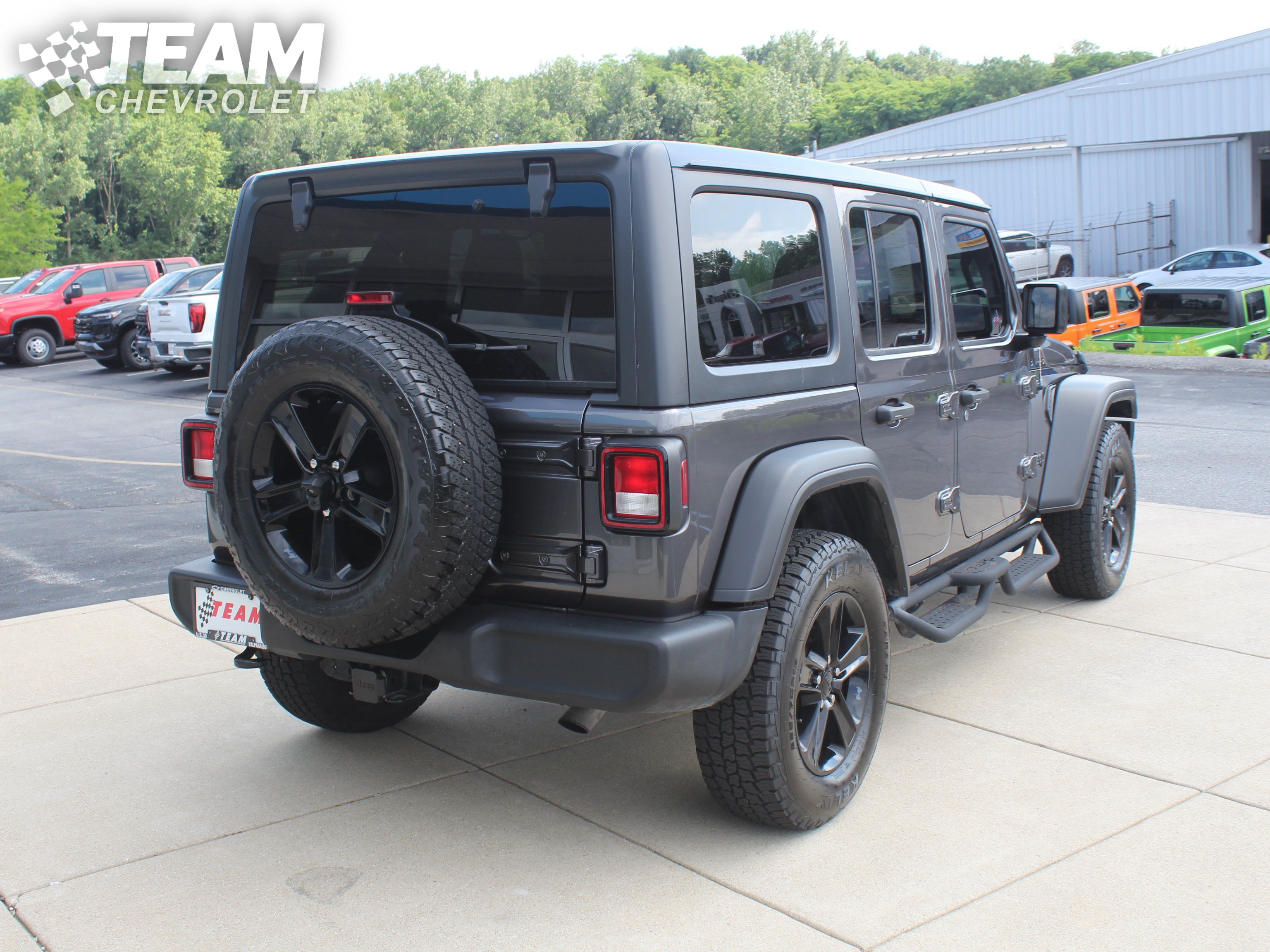 Used 2021 Jeep Wrangler Unlimited Sport AWD/4WD image 4