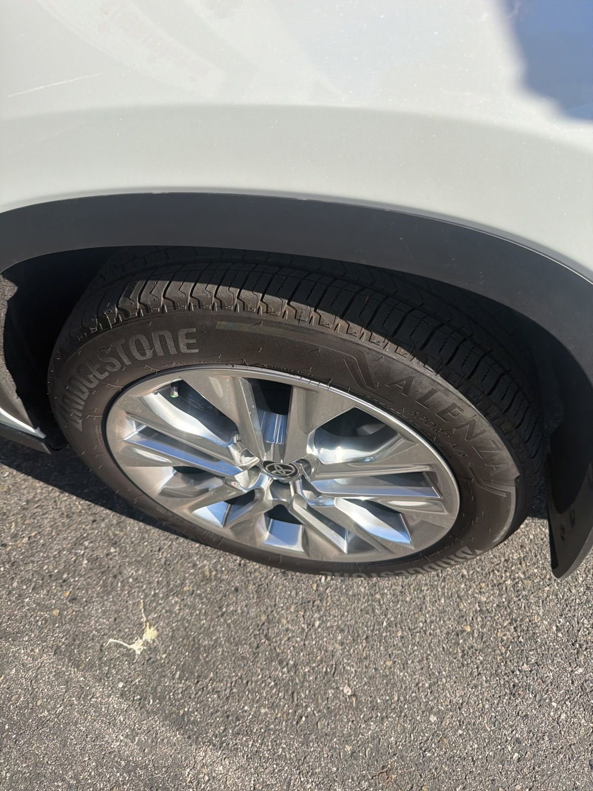 New 2026 Toyota Highlander Limited AWD/4WD image 4