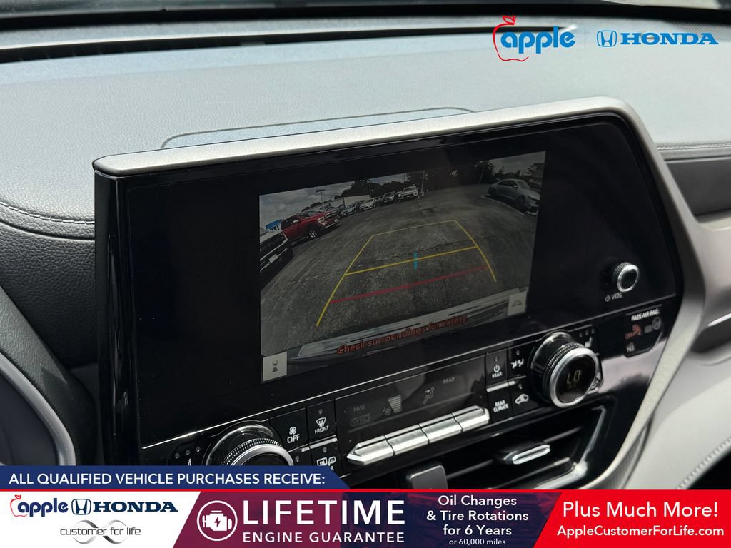 Used 2023 Toyota Highlander Limited AWD/4WD image 13
