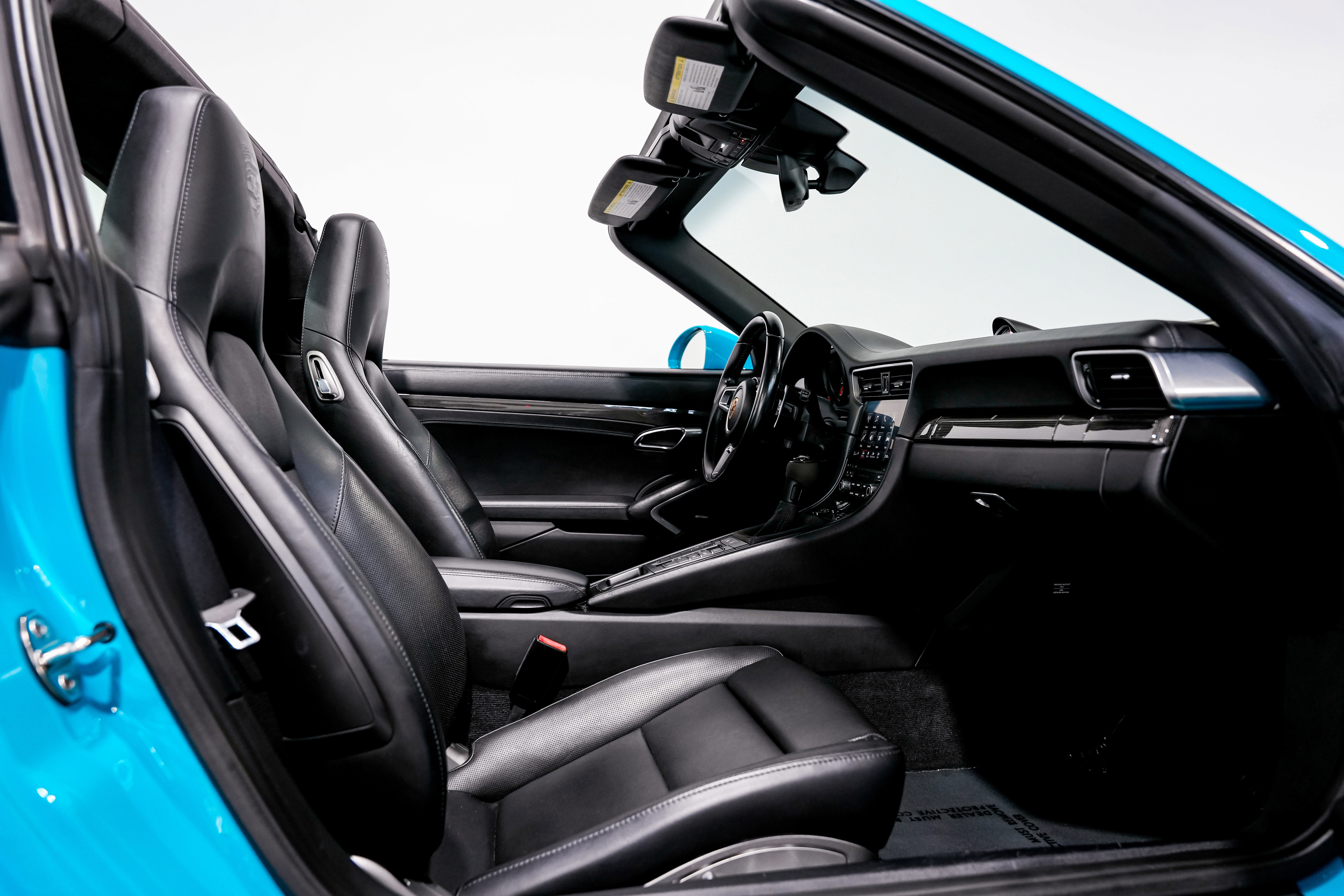 Used 2017 Porsche 911 Targa 4 GTS image 28