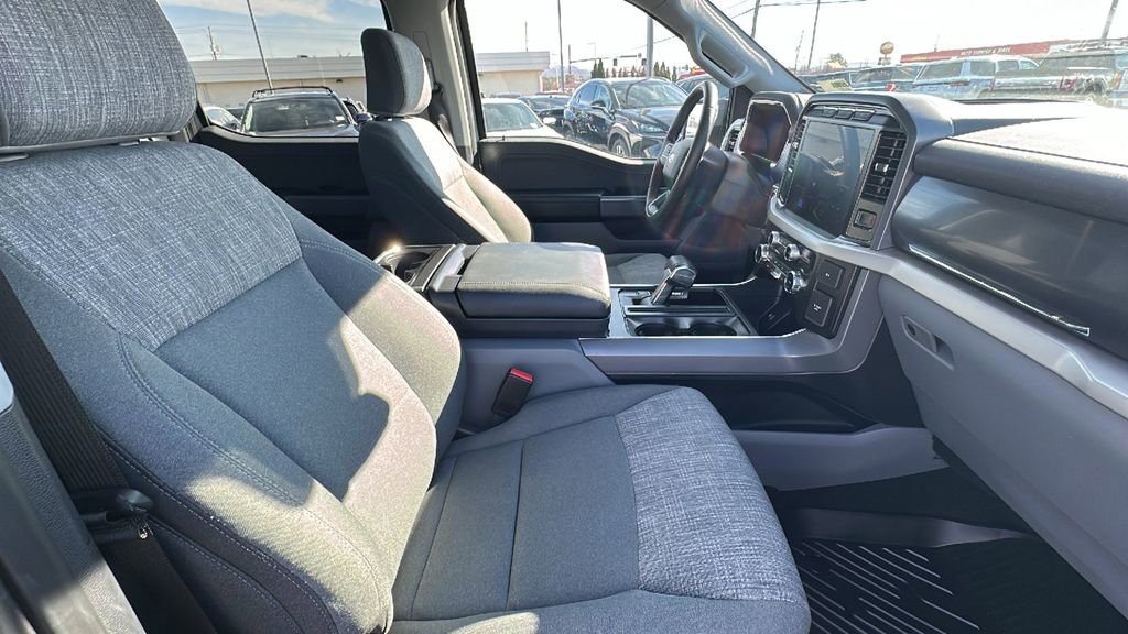 Used 2023 Ford F150 Lightning XLT image 15