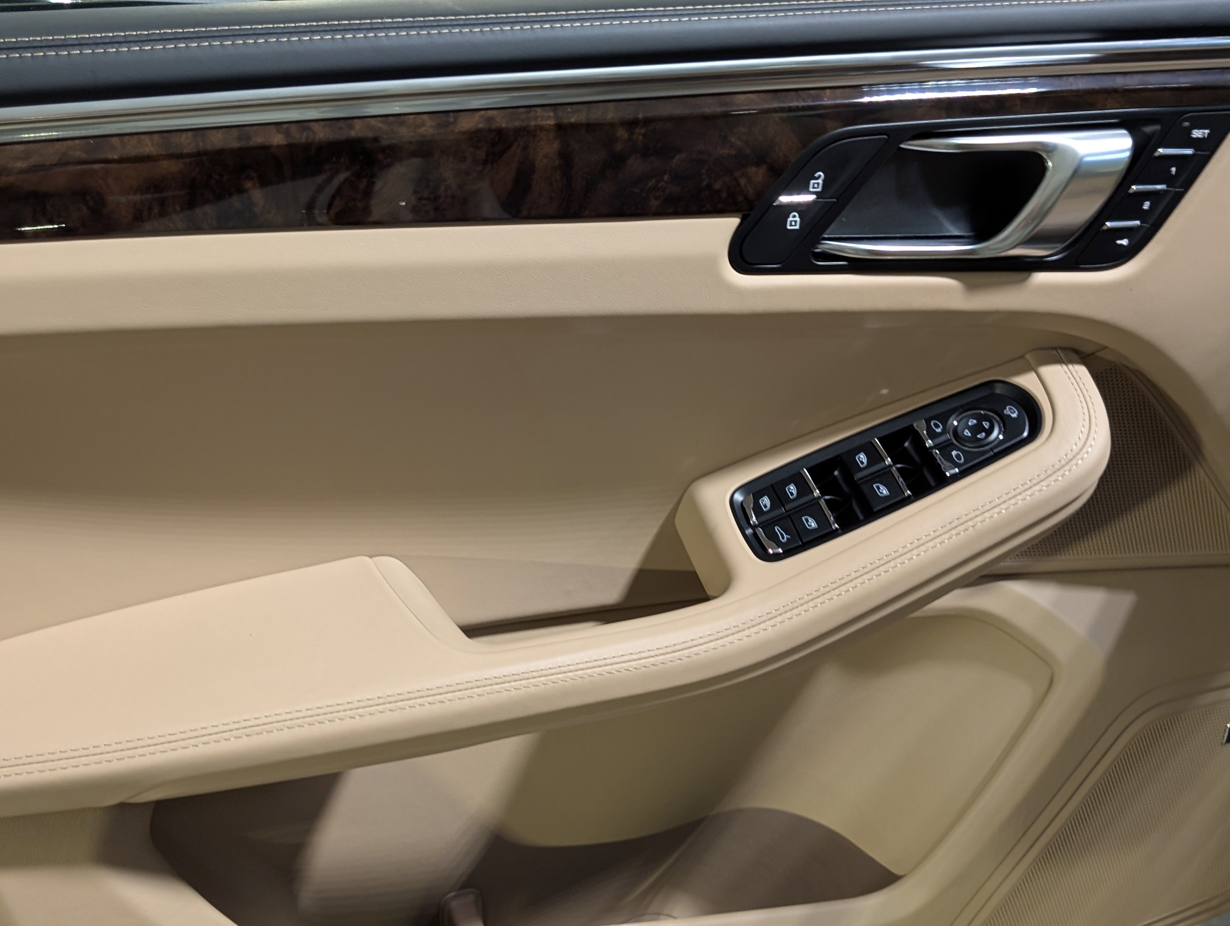 New 2026 Porsche Macan S image 18