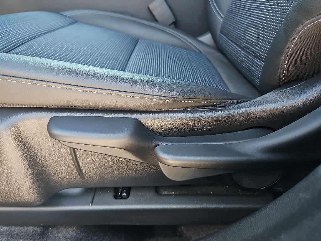 Used 2024 Buick Envista Preferred w/ Advanced Safety Package FWD image 14