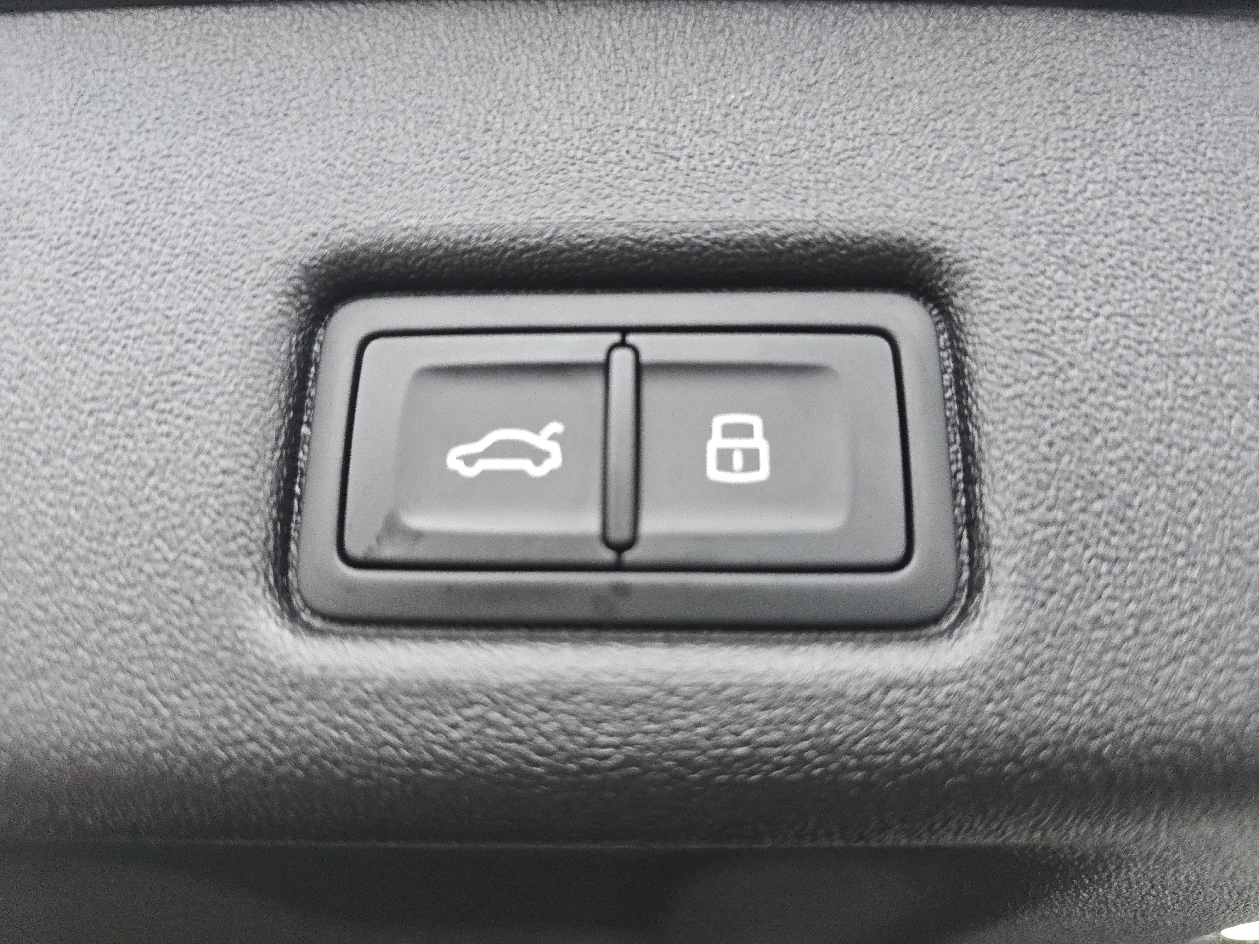 New 2025 Audi Q5 Premium Plus image 18