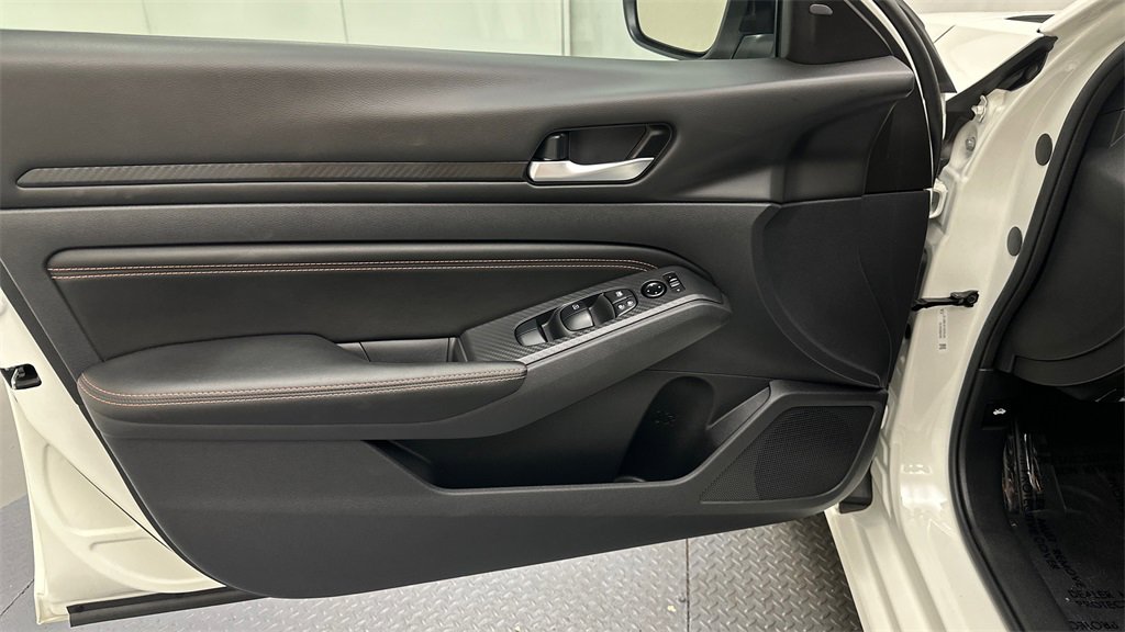 Certified 2021 Nissan Altima 2.5 SR image 14