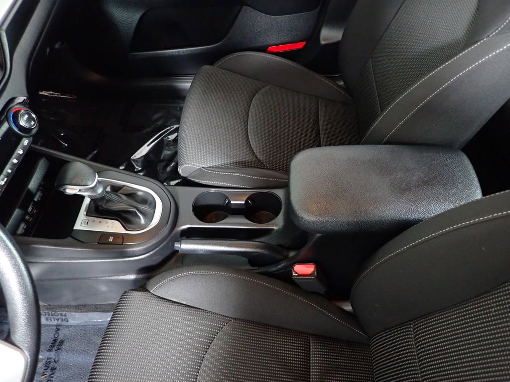 Used 2019 Kia Forte LXS FWD image 36