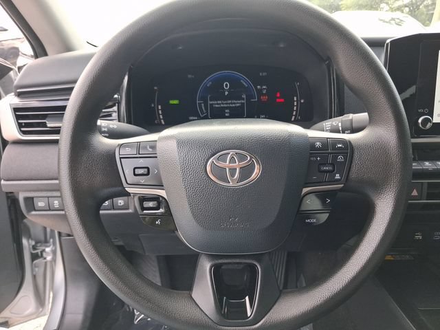 Used 2026 Toyota Camry LE FWD image 15