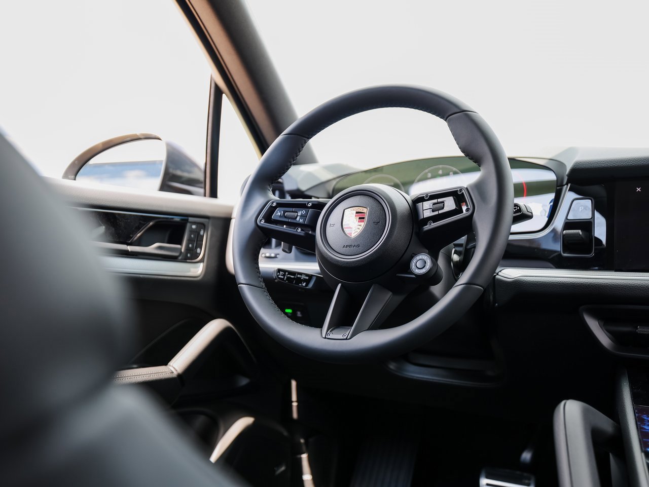 New 2026 Porsche Cayenne S image 25