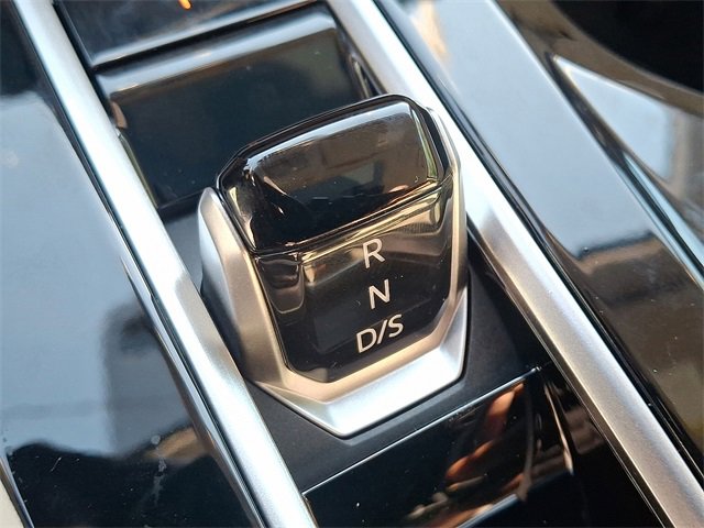 New 2025 Volkswagen Atlas SEL Premium R-Line image 11