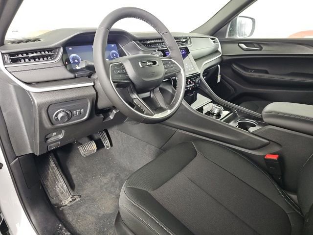 New 2025 Jeep Grand Cherokee L Laredo w/ Luxury Tech Group I image 9