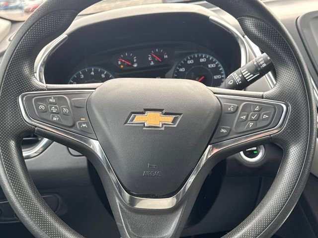 Used 2021 Chevrolet Equinox LS w/ LS Convenience Package FWD image 17