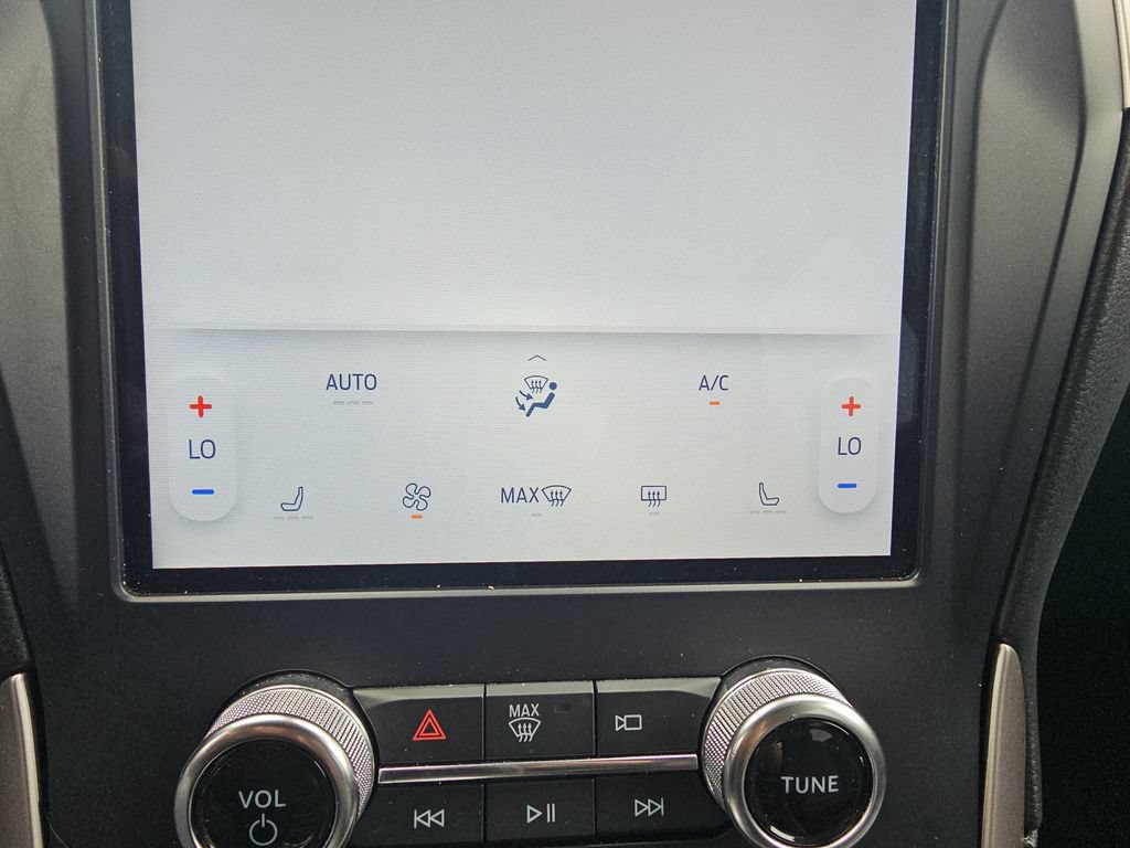 Used 2024 Ford Edge SEL AWD/4WD image 22
