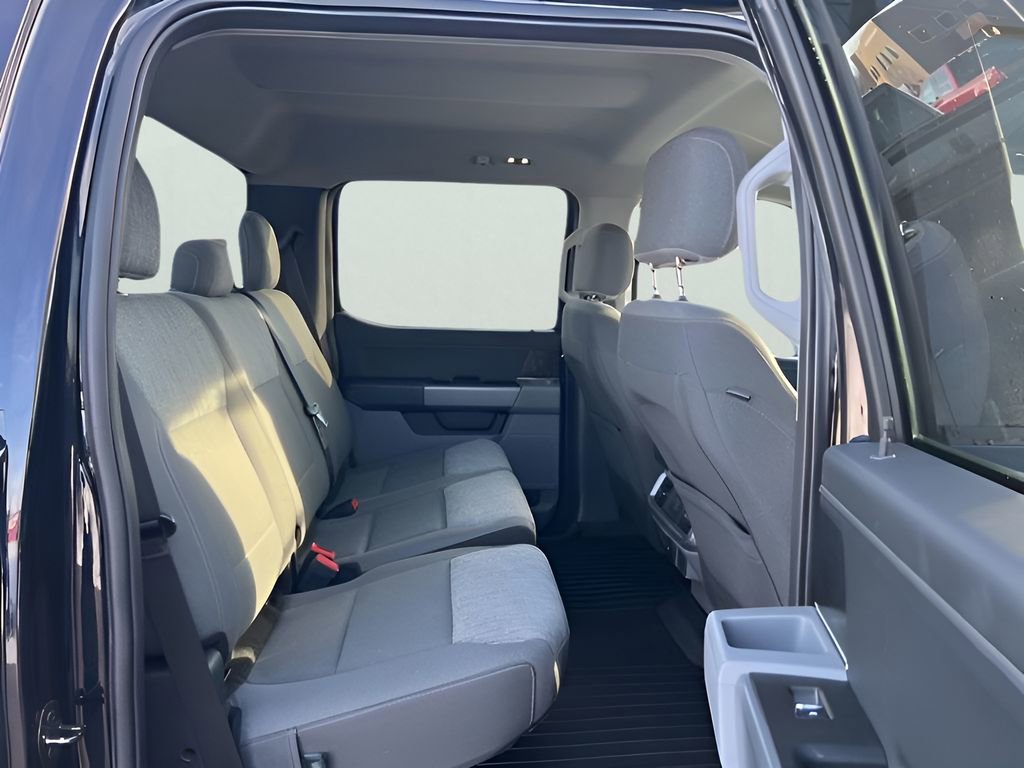 Used 2021 Ford F150 XLT w/ Equipment Group 302A High image 10