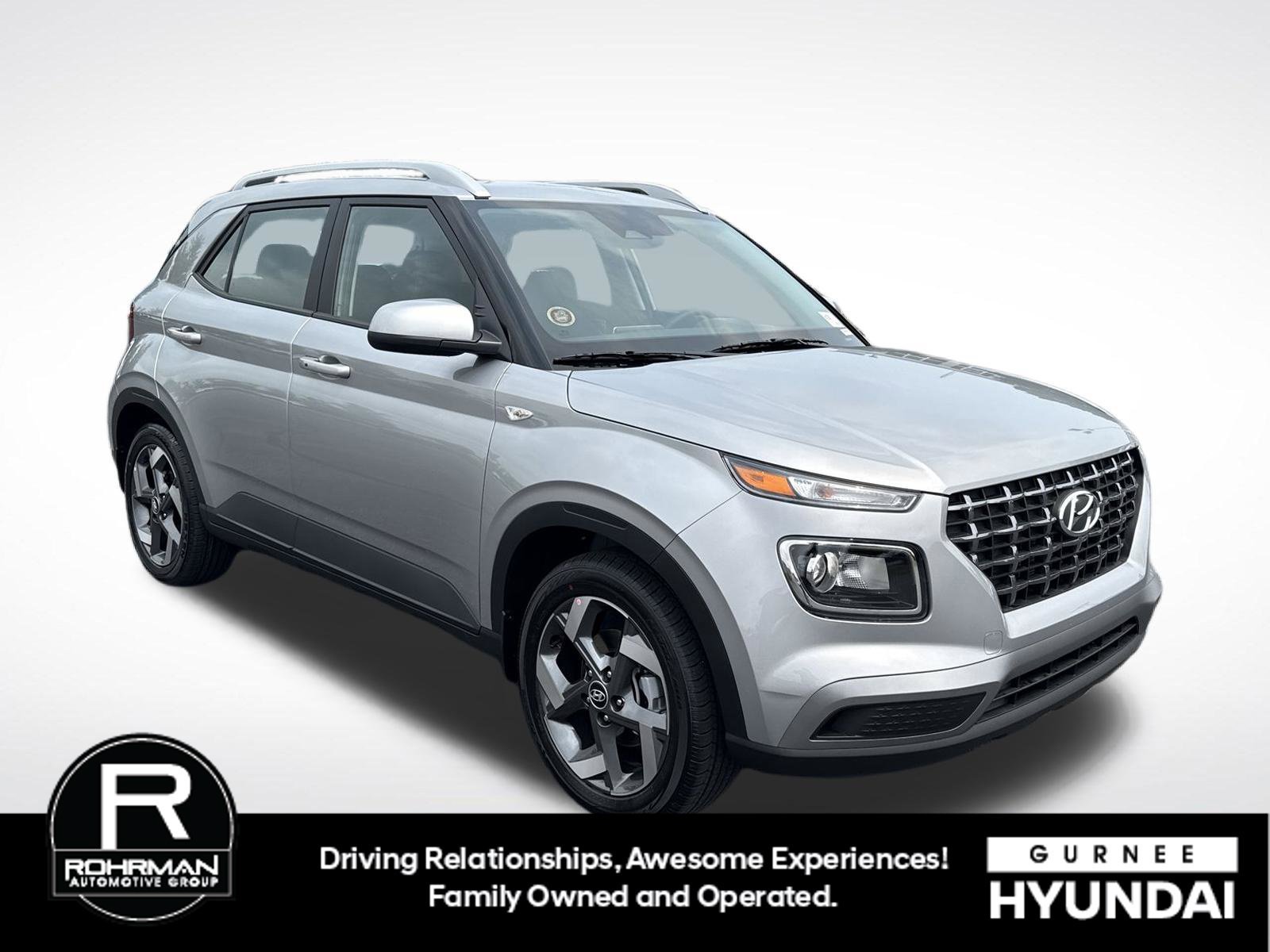 New 2026 Hyundai Venue SEL FWD image 2