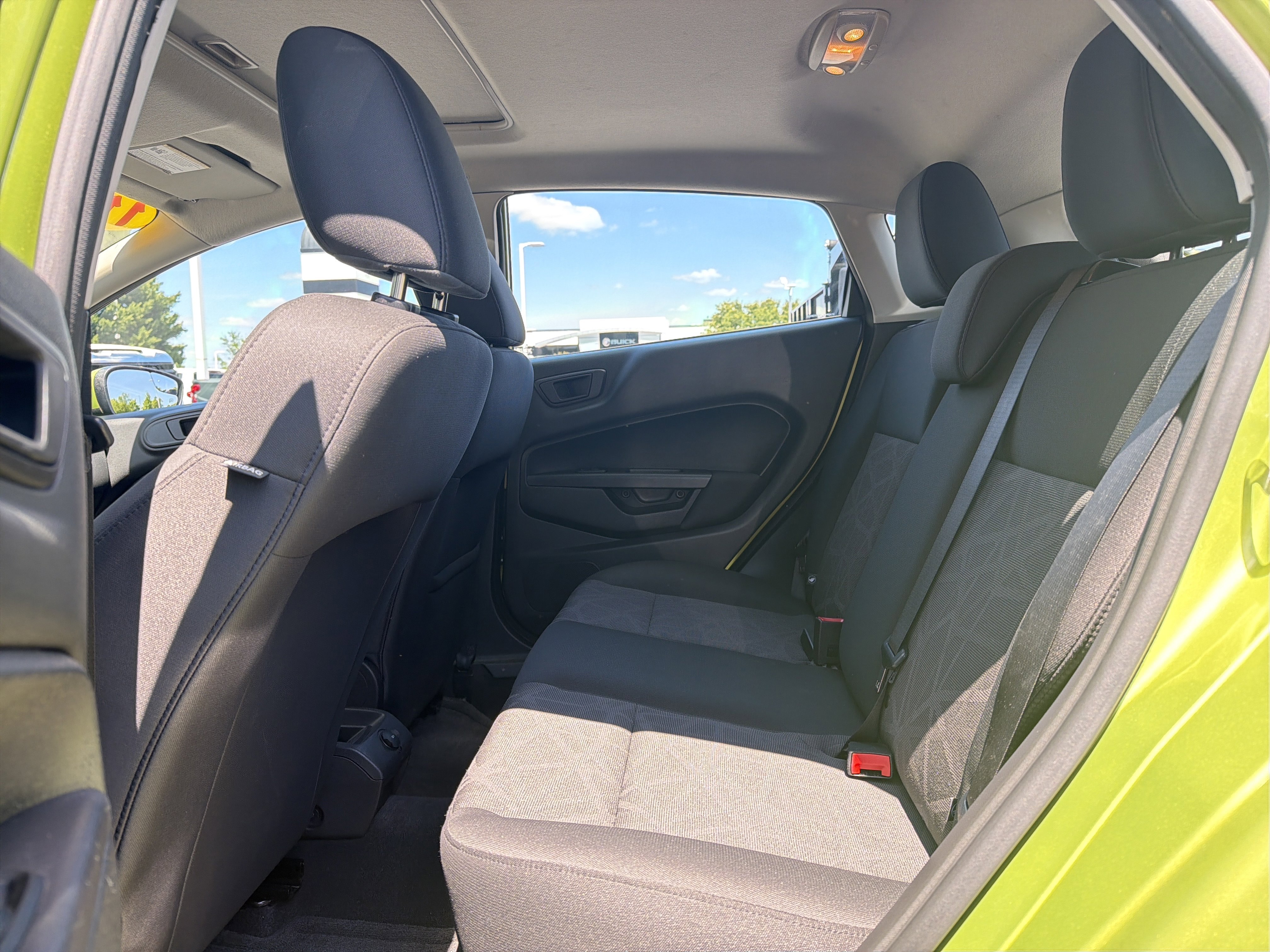 Used 2011 Ford Fiesta SES FWD image 29