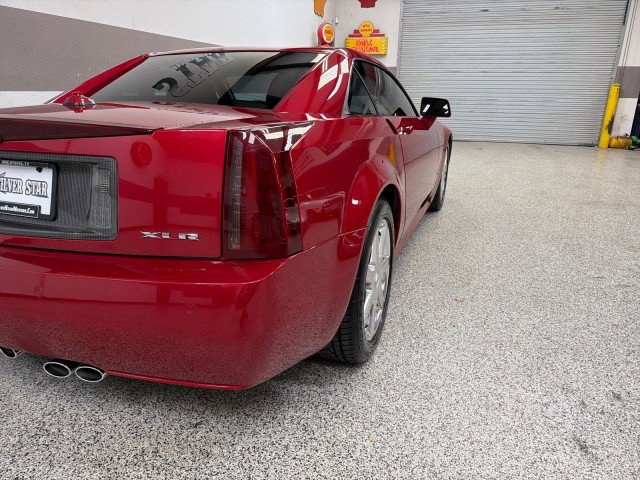 Used 2004 Cadillac XLR image 31
