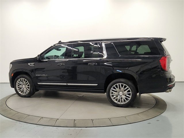 Used 2023 GMC Yukon XL Denali image 5