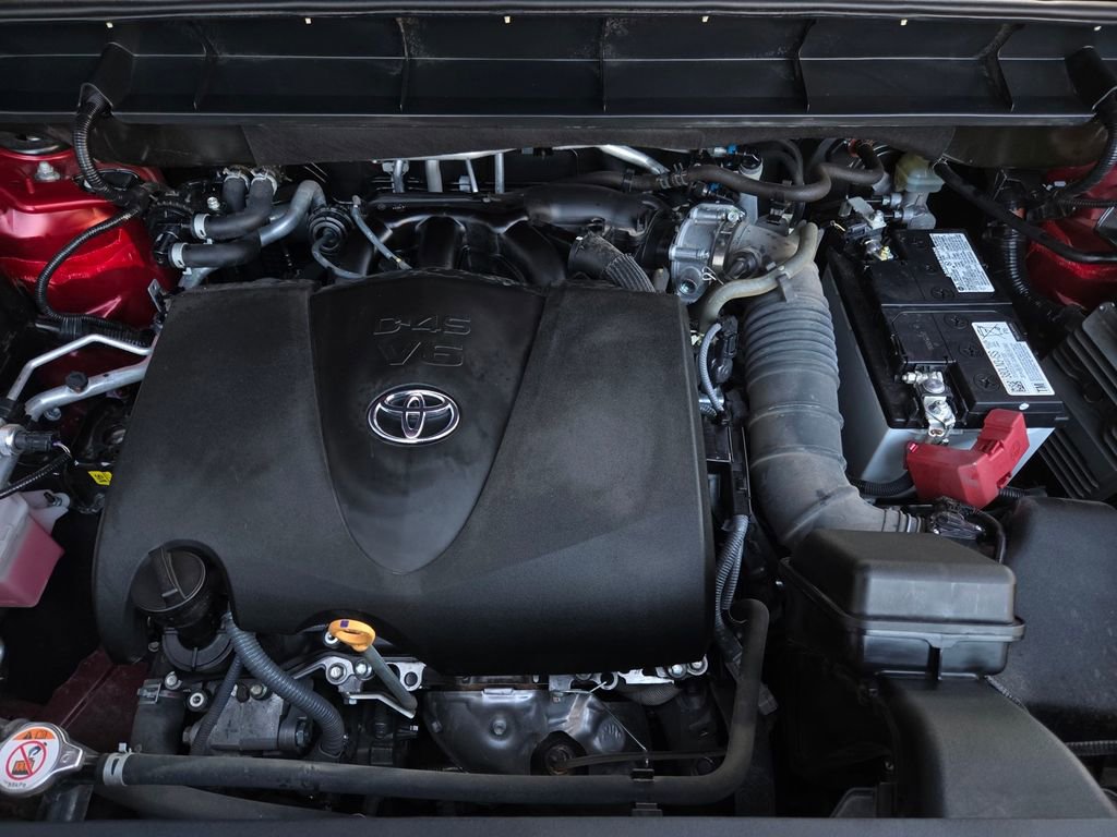 Used 2021 Toyota Highlander Platinum image 37