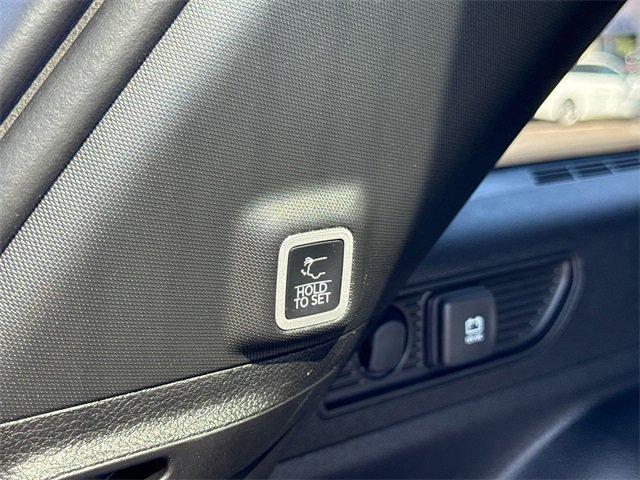 New 2025 Jeep Grand Cherokee Altitude image 32