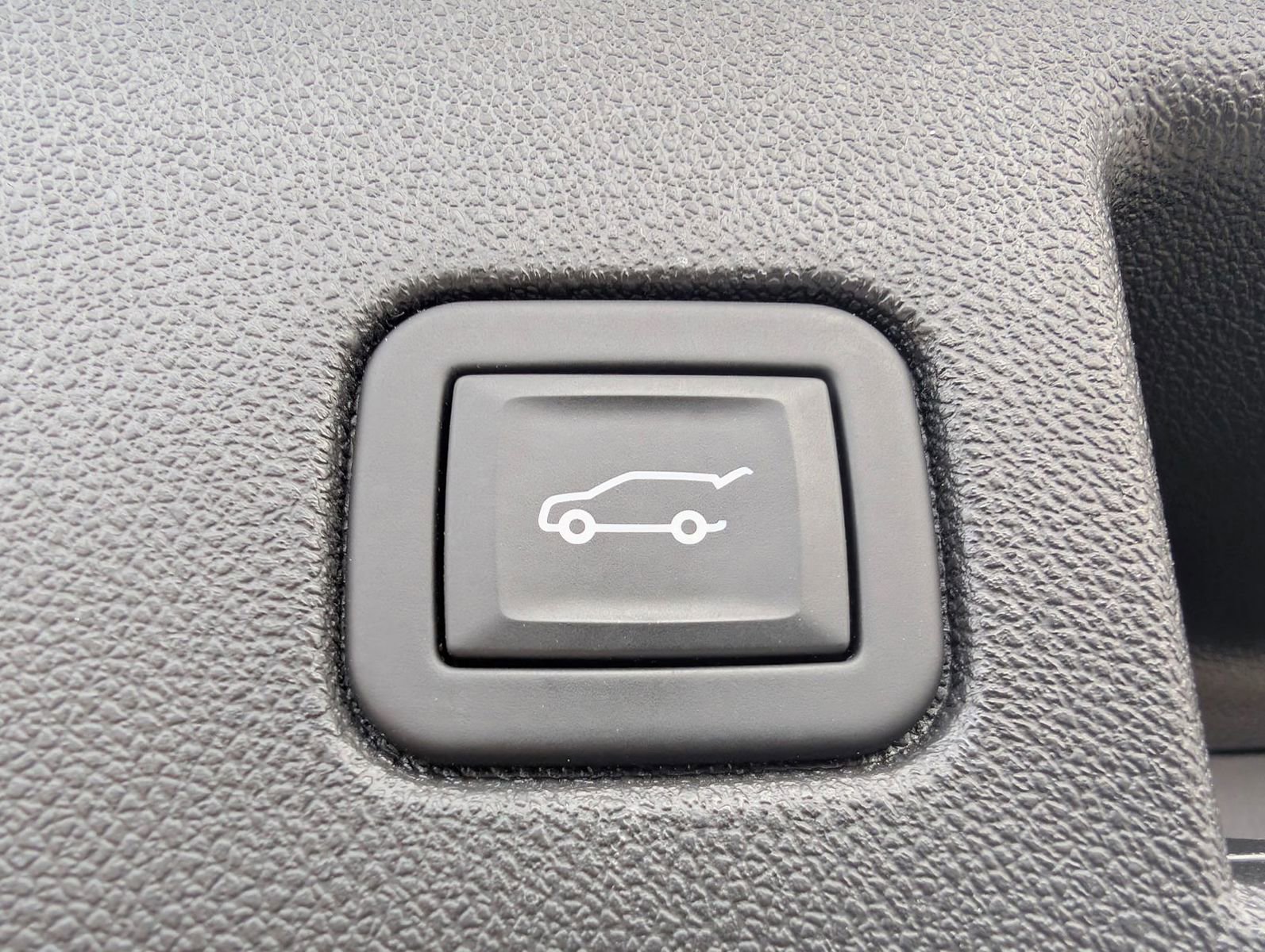 Used 2024 Chevrolet Equinox LT image 30