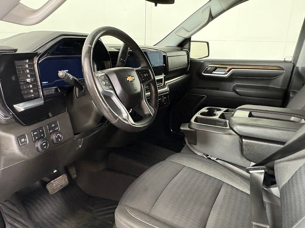 Certified 2022 Chevrolet Silverado 1500 LT AWD/4WD image 28